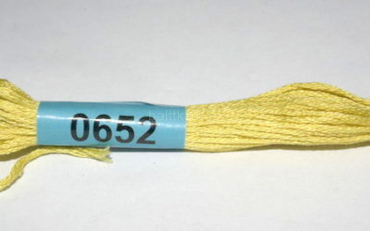 Нитки для вышивания "GAMMA" мулине ( 0207-0819 ) х/б 24 x 8 м №0652 св-лимонный