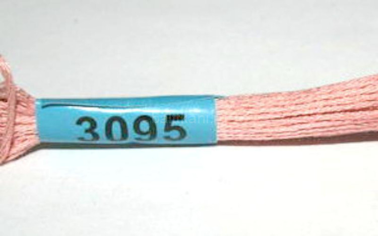 Нитки для вышивания "GAMMA" мулине ( 3071-3172 ) х/б 24 x 8 м №3095 розово-бежевый